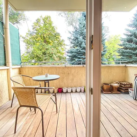 Apartment Historische 3raum Zentrumsnah In - Balkon, Tv, Marmorbad, Privatbibliothek