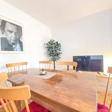 Historische 3raum Zentrumsnah In - Balkon, Tv, Marmorbad, Privatbibliothek * Leipzig