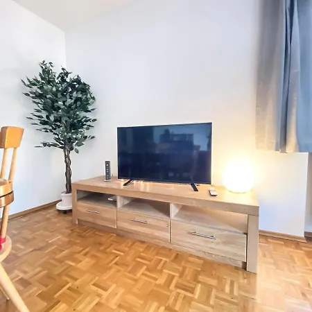 Apartment Historische 3raum Zentrumsnah In - Balkon, Tv, Marmorbad, Privatbibliothek Leipzig
